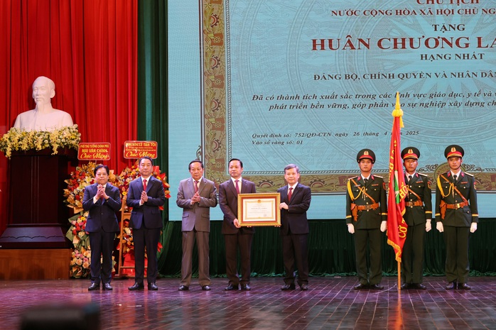Chánh án TAND Tối cao đề nghị Vĩnh Long khẩn trương thực hiện lộ trình sáp nhập tỉnh - Ảnh 4.