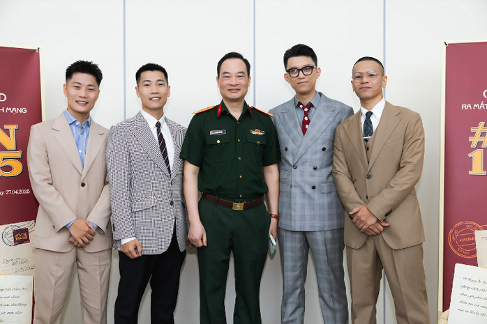 "#VN1945" mang đến sự mới mẻ cho nhạc cách mạng - Ảnh 2.