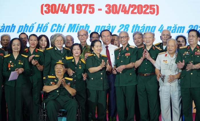 TP HCM họp mặt nhân chứng lịch sử tham gia 5 cánh quân trong Chiến dịch Hồ Chí Minh- Ảnh 3.