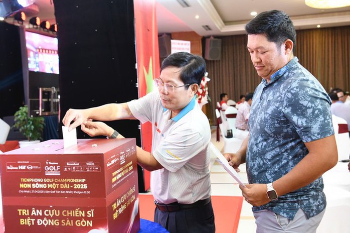 Golfer Tăng Thành Trung vô địch Giải Golf Tiền Phong - "Non sông một dải" - Ảnh 3.