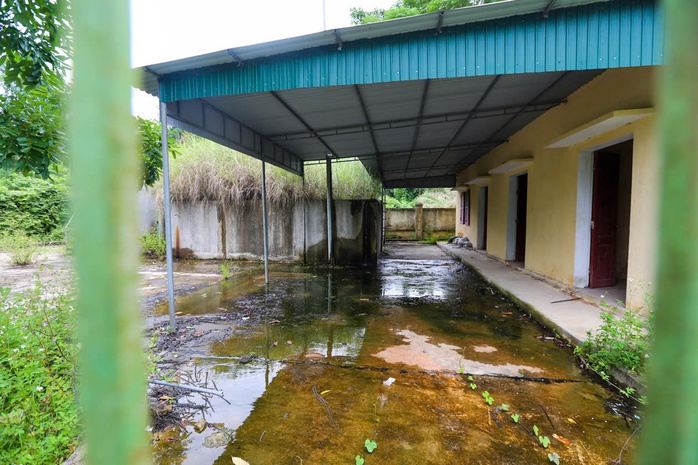 Sống cạnh nhà máy nước tiền tỉ vẫn “khát” nước sạch- Ảnh 2. Sống cạnh nhà máy nước tiền tỉ vẫn “khát” nước sạch- Ảnh 2.