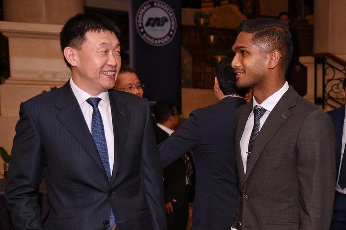 Nhà vô địch AFF Cup, đang thi đấu đỉnh cao bất ngờ thành Phó Chủ tịch LĐBĐ Singapore- Ảnh 1. Nhà vô địch AFF Cup, đang thi đấu đỉnh cao bất ngờ thành Phó Chủ tịch LĐBĐ Singapore- Ảnh 1.