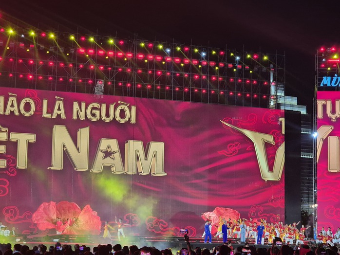 Hòa Minzy, anh trai, anh tài… hội ngộ tại "Mùa xuân thống nhất" - Ảnh 25.