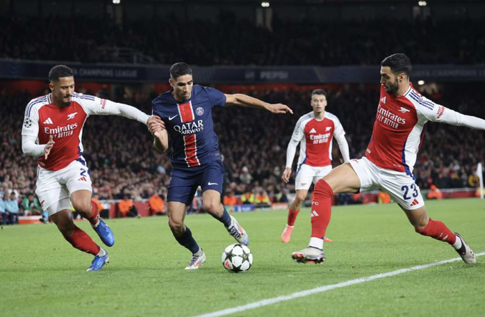Arsenal đại chiến Paris Saint-Germain: Cho lần đầu tiên- Ảnh 1. Arsenal đại chiến Paris Saint-Germain: Cho lần đầu tiên- Ảnh 1.