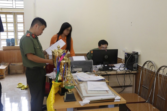 “Ăn chặn” tiền chế độ của vận động viên, huấn luyện viên trưởng bị khởi tố - Ảnh 2.