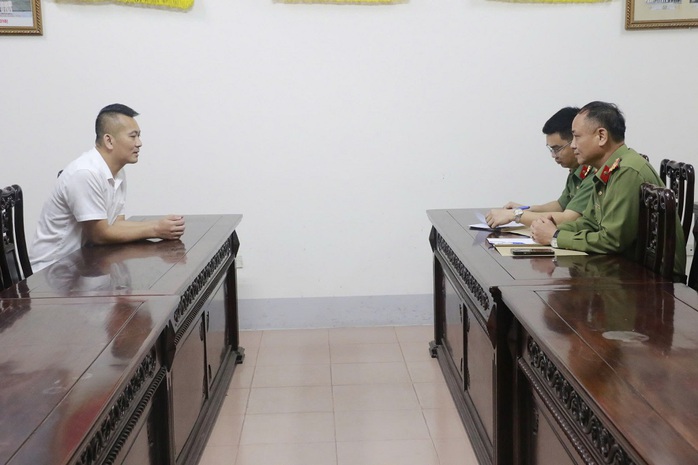 “Ăn chặn” tiền chế độ của vận động viên, huấn luyện viên trưởng bị khởi tố - Ảnh 1.
