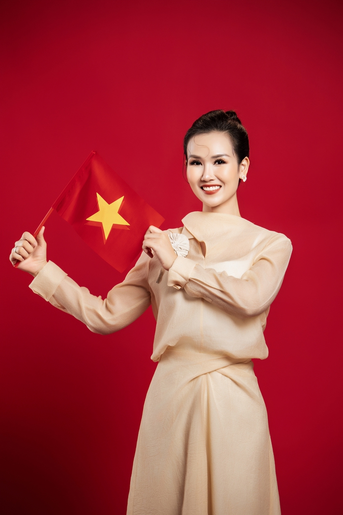 Giải mã cơn sốt 2 tỉ view của ca khúc Viết tiếp câu chuyện hòa bình
- Ảnh 1. Giải mã cơn sốt 2 tỉ view của ca khúc Viết tiếp câu chuyện hòa bình
- Ảnh 1.