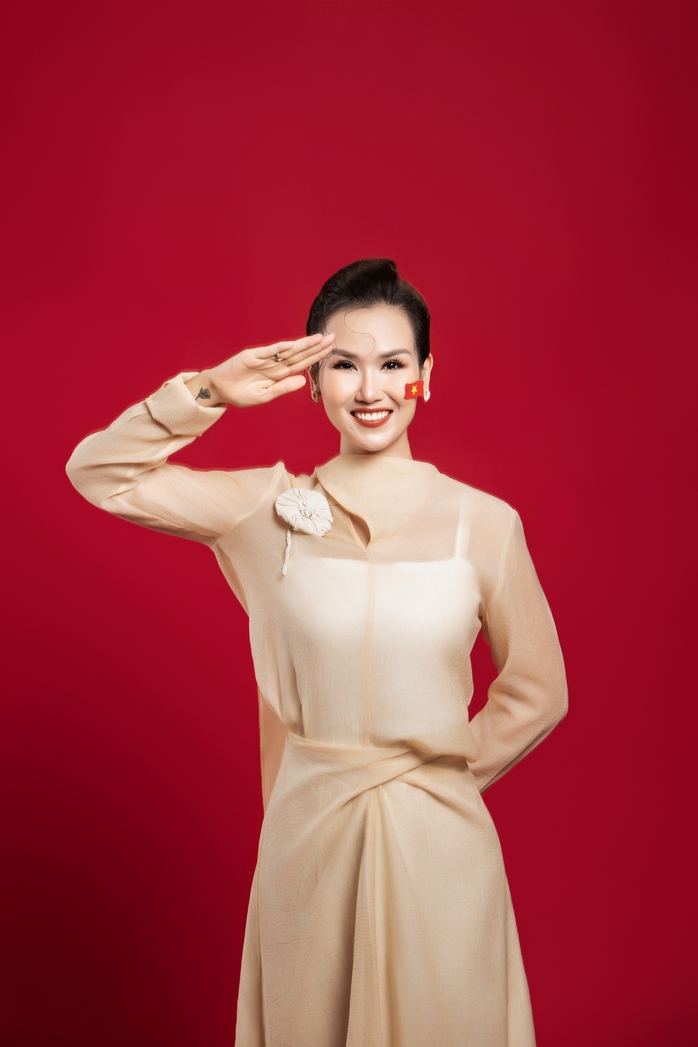Giải mã cơn sốt 2 tỉ view của ca khúc Viết tiếp câu chuyện hòa bình
- Ảnh 4. Giải mã cơn sốt 2 tỉ view của ca khúc Viết tiếp câu chuyện hòa bình
- Ảnh 4.