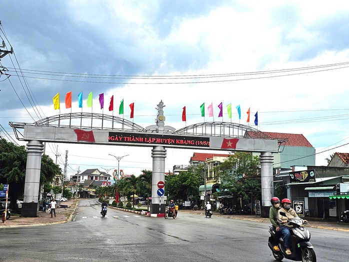 Chuyện lạ: Đồ án làm 5 năm chưa xong vẫn được thanh toán khống- Ảnh 1. Chuyện lạ: Đồ án làm 5 năm chưa xong vẫn được thanh toán khống- Ảnh 1.