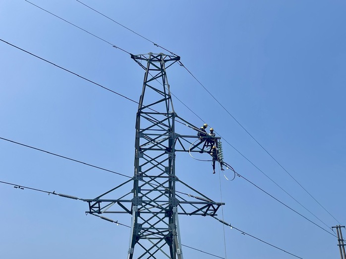 EVNSPC đưa vào vận hành thêm 15 công trình lưới điện 110kV- Ảnh 5.