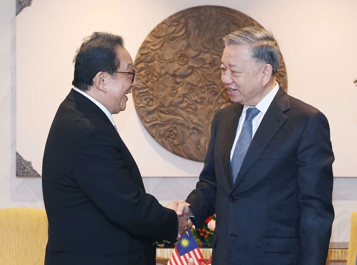 Tổng Bí thư Tô Lâm tiếp Chủ tịch Tập đoàn YTL Tan Sri Francis Yeoh vào sáng 23-11-2024 tại thủ đô Kuala Lumpur, nhân chuyến thăm chính thức Malaysia. Ảnh: TTXVN Tổng Bí thư Tô Lâm tiếp Chủ tịch Tập đoàn YTL Tan Sri Francis Yeoh vào sáng 23-11-2024 tại thủ đô Kuala Lumpur, nhân chuyến thăm chính thức Malaysia. Ảnh: TTXVN