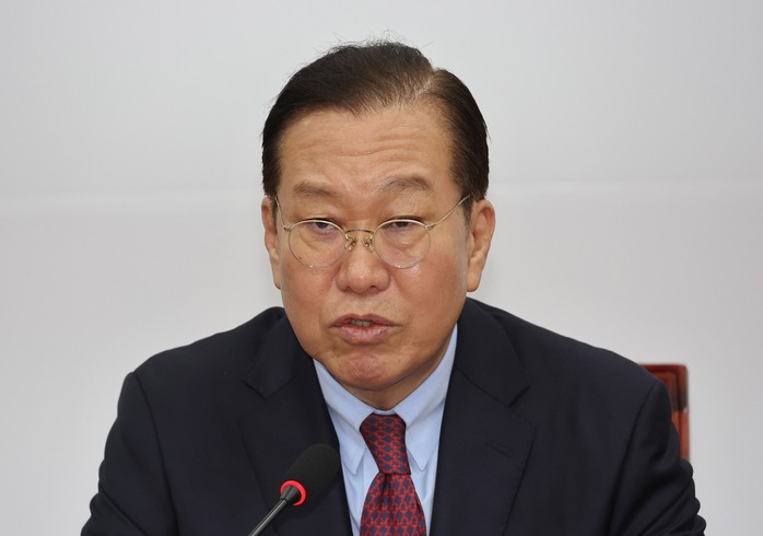 Đảng cầm quyền Hàn Quốc chuẩn bị sẵn kế hoạch đối với ông Yoon Suk-yeol- Ảnh 1. Đảng cầm quyền Hàn Quốc chuẩn bị sẵn kế hoạch đối với ông Yoon Suk-yeol- Ảnh 1.