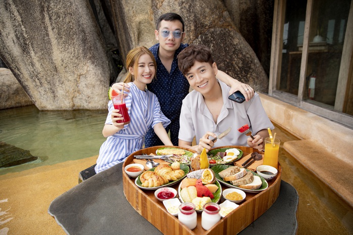 Đằng sau việc "đứt gánh" giữa Ngô Kiến Huy và quản lý
- Ảnh 4. Đằng sau việc "đứt gánh" giữa Ngô Kiến Huy và quản lý
- Ảnh 4.