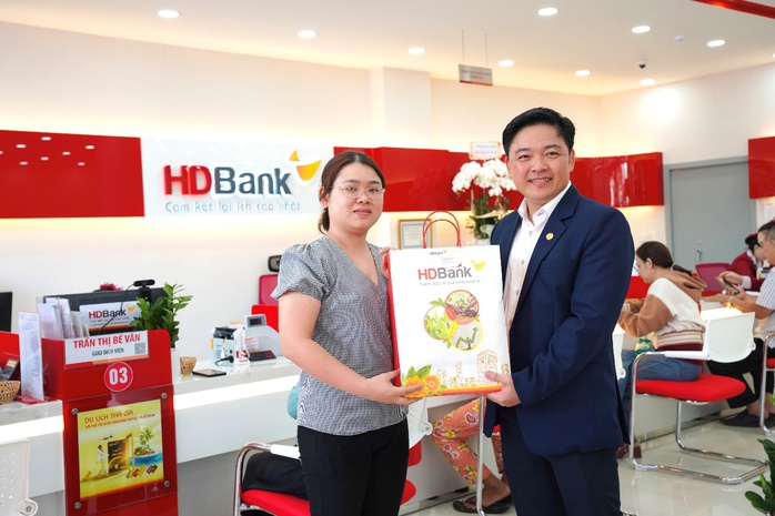 Khai trương chi nhánh HDBank Tân An, điểm giao dịch thứ 377 của HDBank- Ảnh 3. Khai trương chi nhánh HDBank Tân An, điểm giao dịch thứ 377 của HDBank- Ảnh 3.