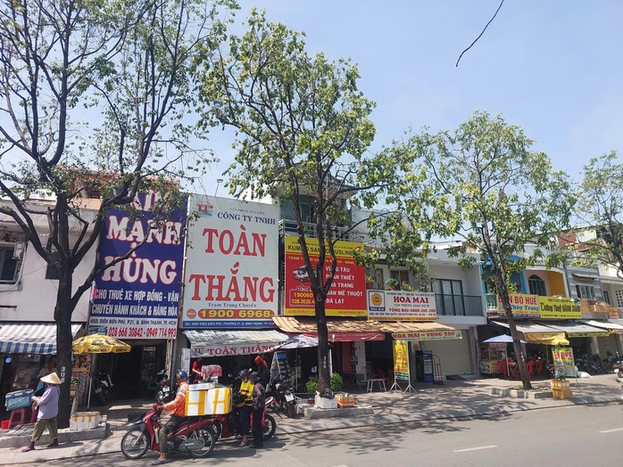 TP HCM: Điều tra vụ 3 nhân viên nhà xe bị đánh- Ảnh 1. TP HCM: Điều tra vụ 3 nhân viên nhà xe bị đánh- Ảnh 1.