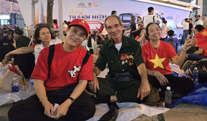 Lan Ngọc, Phương Thanh, Thúy Ngân… hạnh phúc sau diễu hành - Ảnh 17.