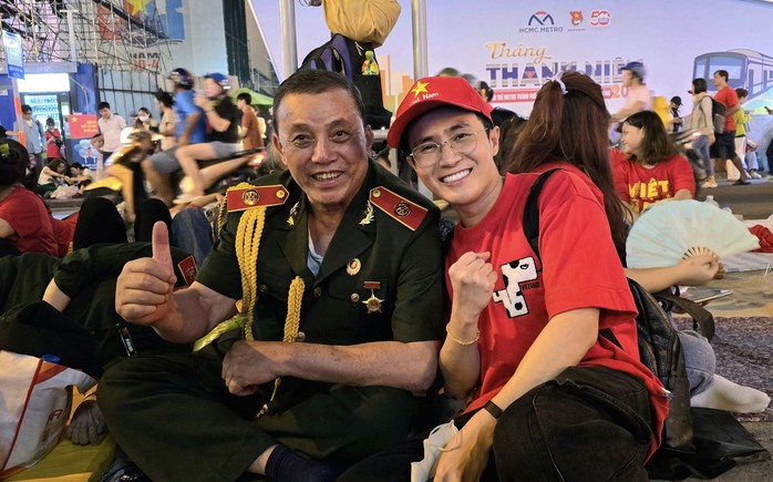 Lan Ngọc, Phương Thanh, Thúy Ngân… hạnh phúc sau diễu hành - Ảnh 16.
