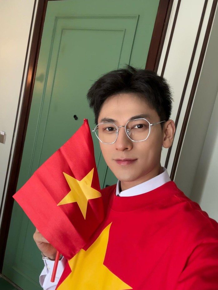 Nghệ sĩ TP HCM tự hào tham gia Lễ diễu binh, diễu hành 50 năm Thống nhất đất nước - Ảnh 9.