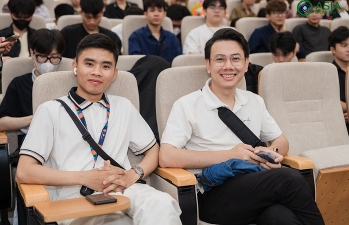 Trường ĐH tung học bổng "khủng" để "hút" thí sinh - Ảnh 3.