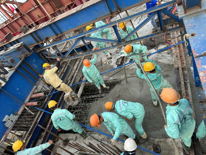 Sau 3 năm khởi công, cầu vượt cửa biển dài nhất miền Trung như thế nào?- Ảnh 2. Sau 3 năm khởi công, cầu vượt cửa biển dài nhất miền Trung như thế nào?- Ảnh 2.