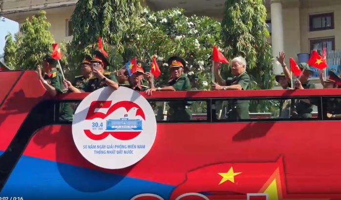 Khối đặc biệt nhất trong diễu binh, diễu hành sáng nay - Ảnh 1.