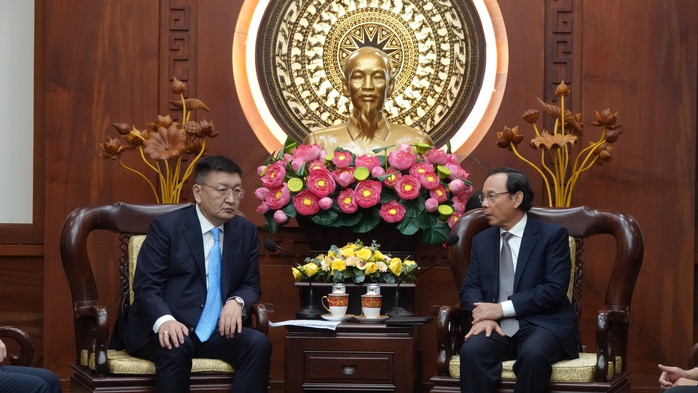 Lãnh đạo TP HCM tiếp đoàn đại biểu Đảng nhân dân Mông Cổ - Ảnh 2.
