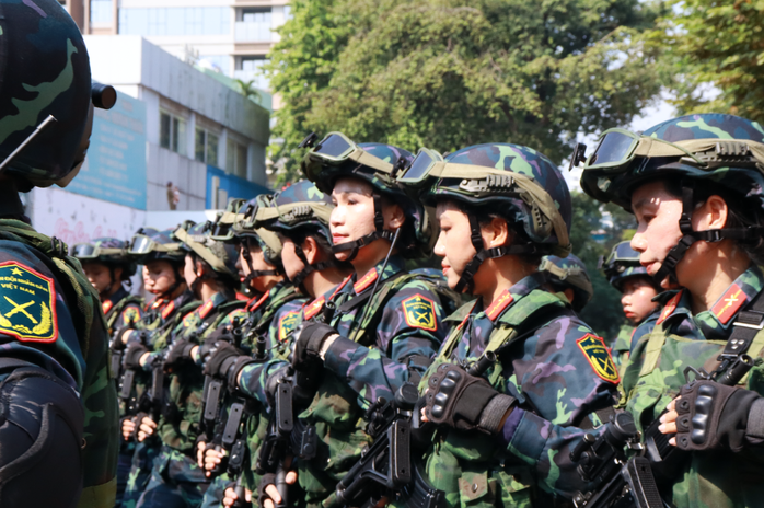 Đại lễ 30-4: Cận cảnh 8 khối hướng 3 đi trong vòng tay nhân dân- Ảnh 13. Đại lễ 30-4: Cận cảnh 8 khối hướng 3 đi trong vòng tay nhân dân- Ảnh 13.