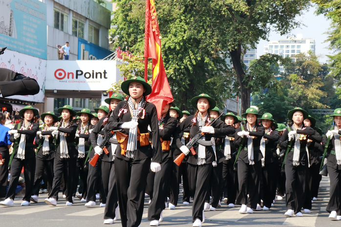 Đại lễ 30-4: Cận cảnh 8 khối hướng 3 đi trong vòng tay nhân dân- Ảnh 20. Đại lễ 30-4: Cận cảnh 8 khối hướng 3 đi trong vòng tay nhân dân- Ảnh 20.