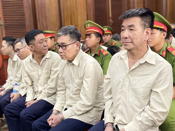 Các bị cáo tại tòa Các bị cáo tại tòa