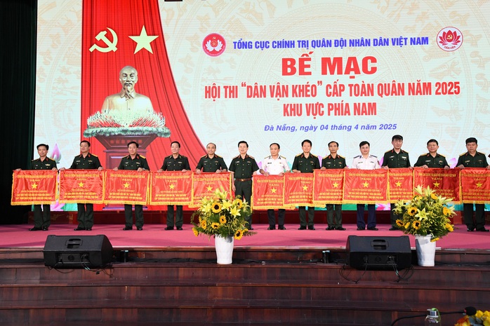 Bế mạc Hội thi Dân vận khéo toàn quân khu vực phía Nam- Ảnh 3. Bế mạc Hội thi Dân vận khéo toàn quân khu vực phía Nam- Ảnh 3.