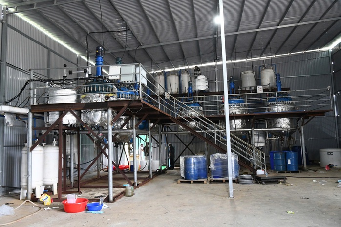 Ngỡ ngàng hình ảnh cây cối quanh "công xưởng" sản xuất 1,4 tấn ma túy - Ảnh 2. Ngỡ ngàng hình ảnh cây cối quanh "công xưởng" sản xuất 1,4 tấn ma túy - Ảnh 2.
