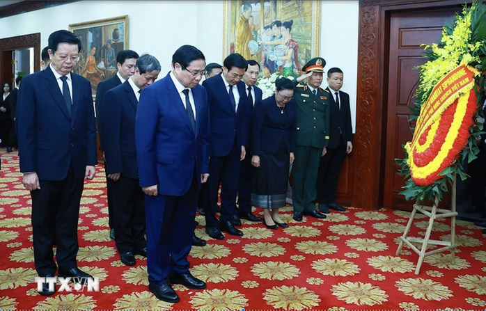 Lãnh đạo cấp cao Đảng, Nhà nước viếng nguyên Chủ tịch nước Lào Khamtay Siphandone- Ảnh 2. Lãnh đạo cấp cao Đảng, Nhà nước viếng nguyên Chủ tịch nước Lào Khamtay Siphandone- Ảnh 2.