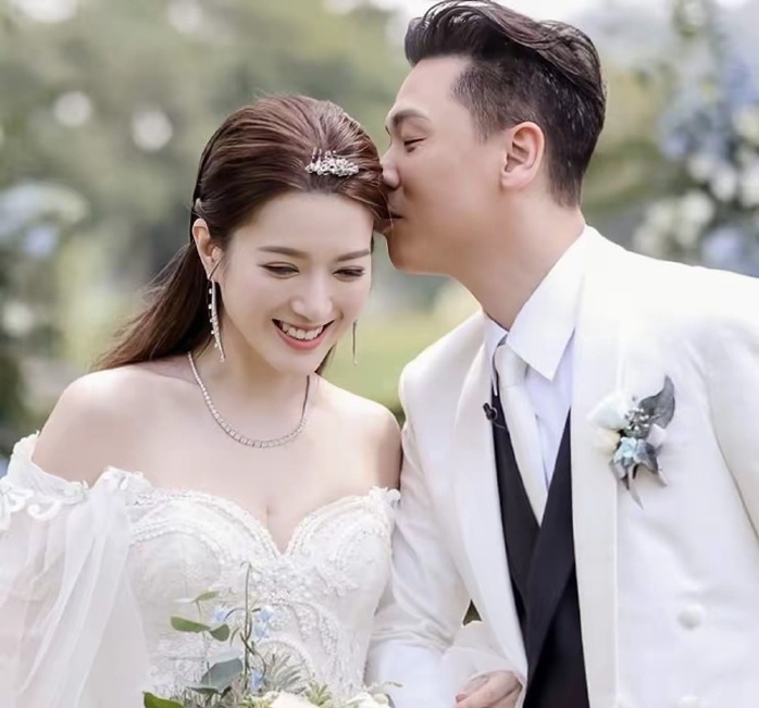 Mỹ nhân gây nhiều tranh cãi chia tay chồng đại gia- Ảnh 3. Mỹ nhân gây nhiều tranh cãi chia tay chồng đại gia- Ảnh 3.
