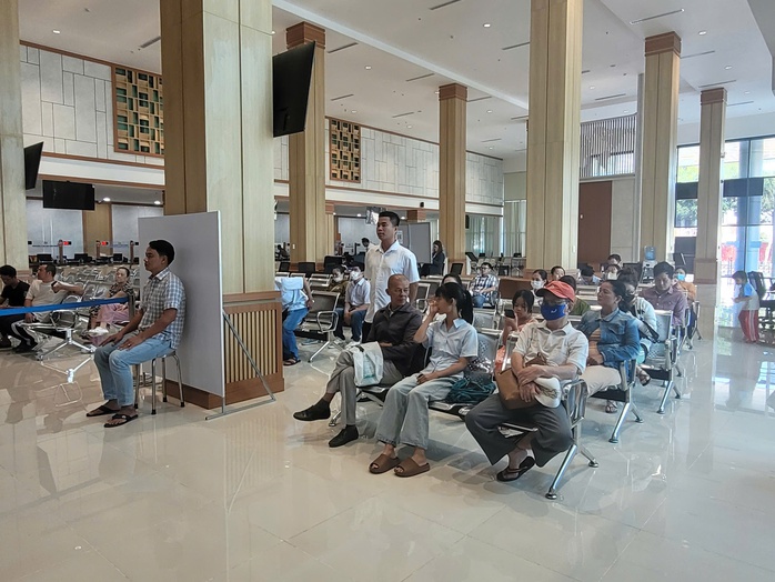 Bà Rịa - Vũng Tàu nhiều điểm cấp thẻ căn cước, VNeID quá tải- Ảnh 1. Bà Rịa - Vũng Tàu nhiều điểm cấp thẻ căn cước, VNeID quá tải- Ảnh 1.