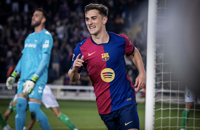 Real Madrid gục ngã tại Bernabeu, Barcelona bị đội bóng của Antony chia điểm- Ảnh 6. Real Madrid gục ngã tại Bernabeu, Barcelona bị đội bóng của Antony chia điểm- Ảnh 6.