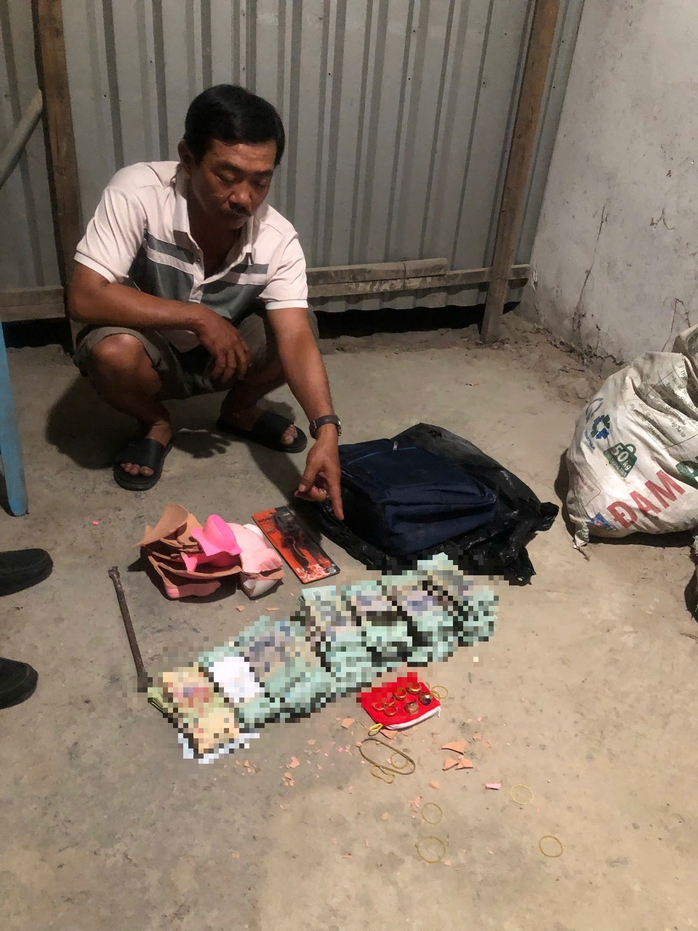 Bắt khẩn cấp người trộm nhiều tiền, vàng của cụ bà ở Cần Thơ- Ảnh 2. Bắt khẩn cấp người trộm nhiều tiền, vàng của cụ bà ở Cần Thơ- Ảnh 2.