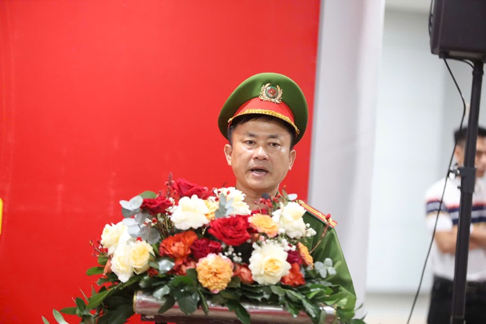 Người dân vui mừng khi Công an TP HCM triển khai việc này tại ga Metro số 1- Ảnh 7. Người dân vui mừng khi Công an TP HCM triển khai việc này tại ga Metro số 1- Ảnh 7.