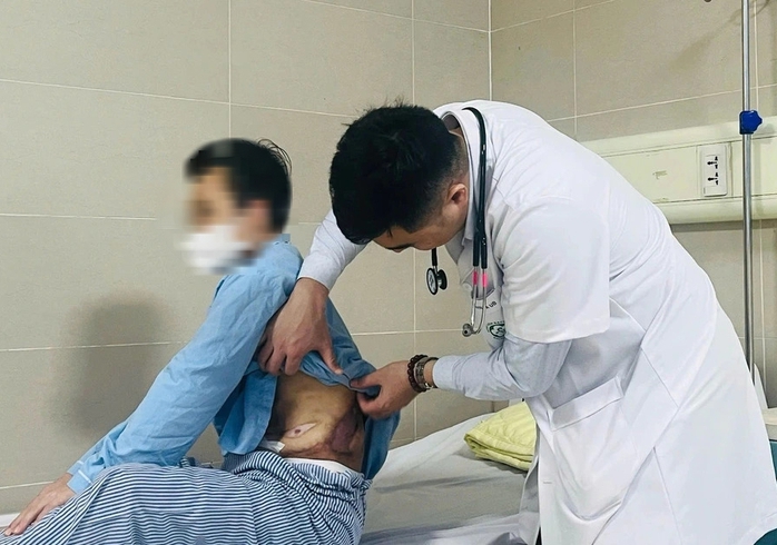 Suy kiệt sau khi ăn thực dưỡng, uống thực phẩm chức năng chữa ung thư- Ảnh 1. Suy kiệt sau khi ăn thực dưỡng, uống thực phẩm chức năng chữa ung thư- Ảnh 1.