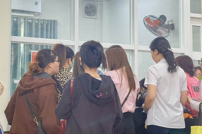 Bà Rịa - Vũng Tàu nhiều điểm cấp thẻ căn cước, VNeID quá tải- Ảnh 2. Bà Rịa - Vũng Tàu nhiều điểm cấp thẻ căn cước, VNeID quá tải- Ảnh 2.