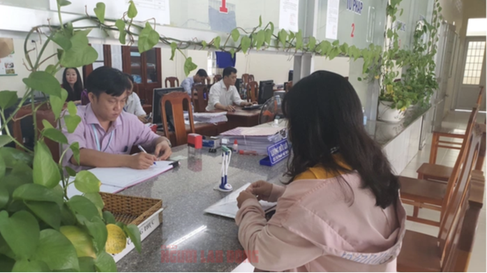 Xôn xao văn bản nêu sáp nhập 3 tỉnh Trà Vinh, Bến Tre, Vĩnh Long
- Ảnh 1. Xôn xao văn bản nêu sáp nhập 3 tỉnh Trà Vinh, Bến Tre, Vĩnh Long
- Ảnh 1.