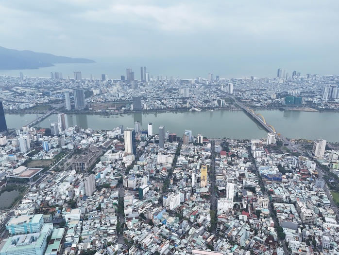 Đà Nẵng: Chấn chỉnh "biểu hiện lơ là" của cán bộ, công chức khi tinh gọn bộ máy- Ảnh 1. Đà Nẵng: Chấn chỉnh "biểu hiện lơ là" của cán bộ, công chức khi tinh gọn bộ máy- Ảnh 1.