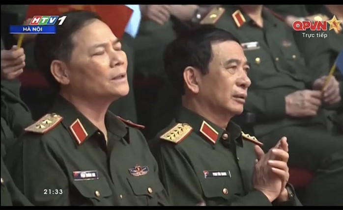 Rực rỡ, hoành tráng và đầy cảm xúc với cầu truyền hình "Bản trường ca hòa bình"- Ảnh 3. Rực rỡ, hoành tráng và đầy cảm xúc với cầu truyền hình "Bản trường ca hòa bình"- Ảnh 3.