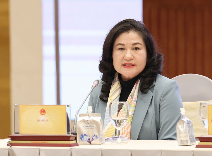 Sẽ bảo lưu lương với cán bộ được bố trí chức vụ thấp hơn khi sắp xếp bộ máy- Ảnh 1. Sẽ bảo lưu lương với cán bộ được bố trí chức vụ thấp hơn khi sắp xếp bộ máy- Ảnh 1.