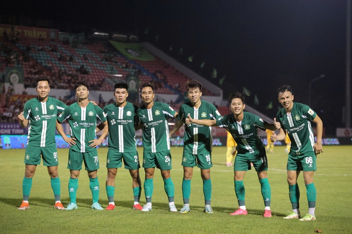 Công Phượng trở lại trong chiến thắng của Bình Phước, Ninh Bình thắng đậm- Ảnh 1. Công Phượng trở lại trong chiến thắng của Bình Phước, Ninh Bình thắng đậm- Ảnh 1.