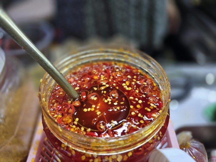 Hàng phá lấu bò đông khách dù nằm sâu trong hẻm nhỏ ở TP HCM- Ảnh 7. Hàng phá lấu bò đông khách dù nằm sâu trong hẻm nhỏ ở TP HCM- Ảnh 7.