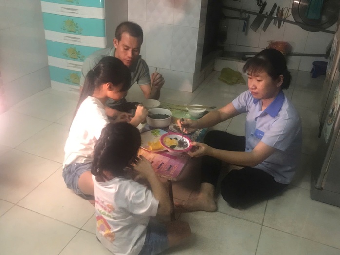 Niềm vui của công nhân trong kỳ nghỉ Giỗ tổ Hùng Vương- Ảnh 3. Niềm vui của công nhân trong kỳ nghỉ Giỗ tổ Hùng Vương- Ảnh 3.