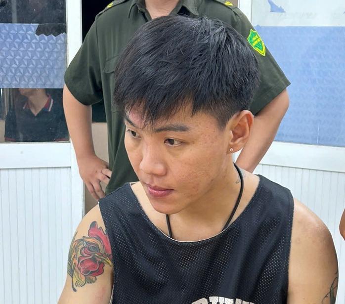 Người đàn ông ở Bình Dương sa lưới cùng lô hàng ngụy trang trong túi bánh kẹo- Ảnh 2. Người đàn ông ở Bình Dương sa lưới cùng lô hàng ngụy trang trong túi bánh kẹo- Ảnh 2.