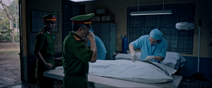 NSND Hồng Vân lần đầu "làm mẹ" Tiến Luật- Ảnh 8. NSND Hồng Vân lần đầu "làm mẹ" Tiến Luật- Ảnh 8.