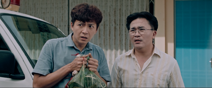 NSND Hồng Vân lần đầu "làm mẹ" Tiến Luật- Ảnh 5. NSND Hồng Vân lần đầu "làm mẹ" Tiến Luật- Ảnh 5.