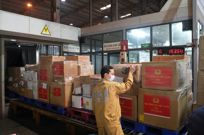 Động đất Myanmar: Chiều tối nay, đoàn cứu hộ Việt Nam về nước- Ảnh 3. Động đất Myanmar: Chiều tối nay, đoàn cứu hộ Việt Nam về nước- Ảnh 3.